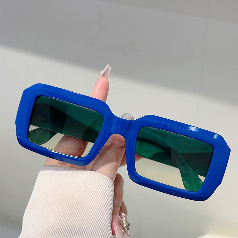 Rectangle Sunglasses Men Fashion Outdoor Casual Shades Women Trendy Luxury Brand Design Beach Vacation Decor Sun Glasses
