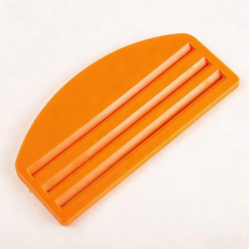 Plastikowe narzędzie do wyciskania karmy dla kotów Kompaktowa konstrukcja Pomoc w karmieniu zwierząt Wyciskacz do saszetek z karmą dla kotów Karmienie zwierząt