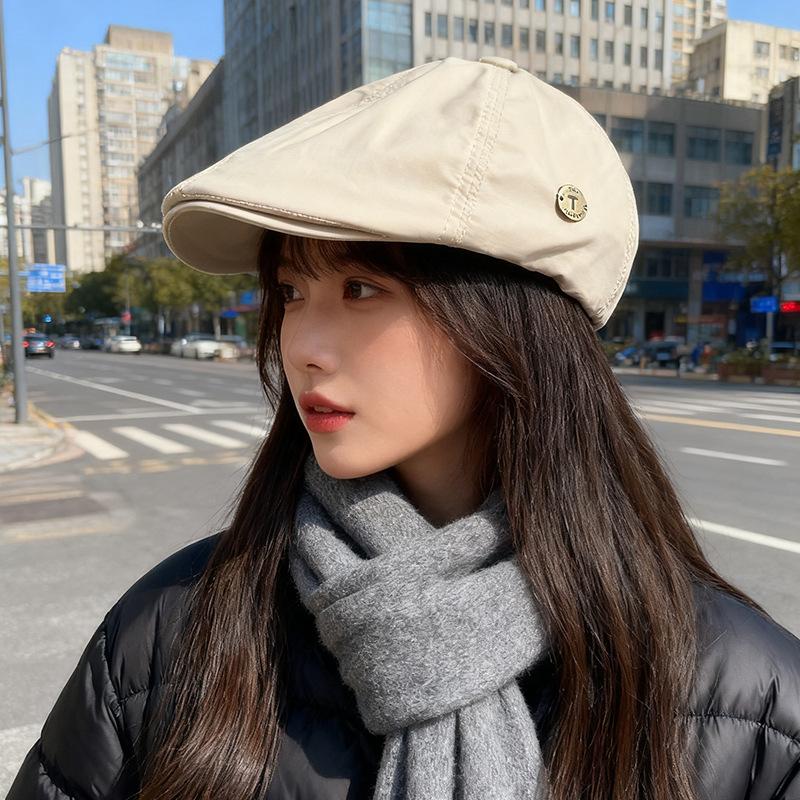 

Британская ретро шляпа газетчика из ПУ для женщин на осень и зиму, британский стиль, маленький перевернутый берет, нишевая, универсальная, прогрессивная, трендовая шляпа M（56-58cm）