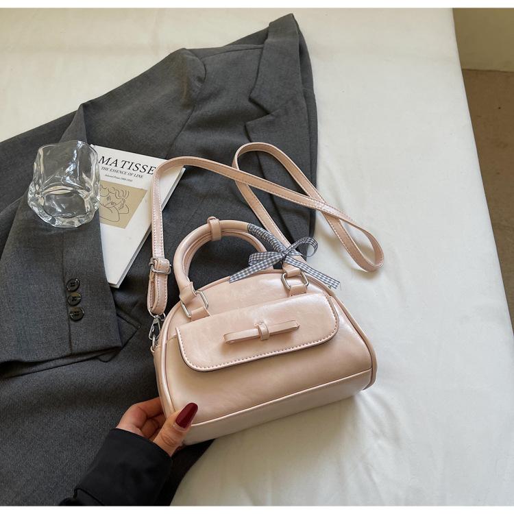 Fashion Trend Pillow Bag Women's 2025 New Large Capacity Shoulder Bag Premium Casual Underarm Bag