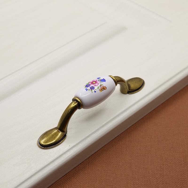 European Flower Ceramic Handles Kitchen Cabinet Storage Dressers Classic Wardrobe Cabinet Closet Door Pulls