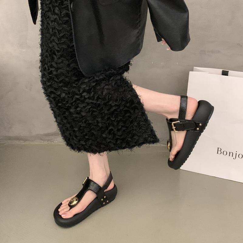 Thick-soled Heightening Sandals Women's 2025 New Summer Retro Versatile Skirt Toe Beach Roman Shoes