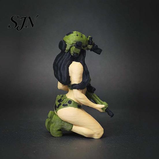 Realistic Soldier Statues 3D Printed Tactical Beauty Desktop Ornament, Mini Figurine, Office Desk Decorations Female Figurine with Military