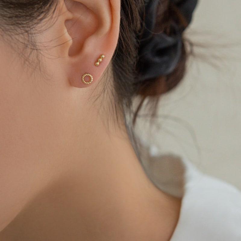 LUNNE 14k Twisted Round Piercing Earrings (14k Gold) S14