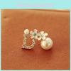 Elegant Women's Alloy Crystal Rhinestone Stud Earrings With Artificial Pearls
