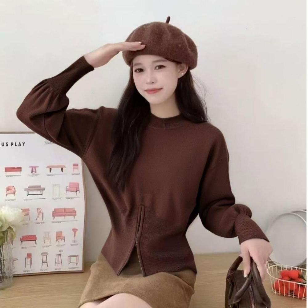 

A High-end Semi-high-neck Knitted Base Layer for Women s Autumn and Winter, A New Small Stand-up Neck Sweater with A Cinched Waist and Slit One size кофейный