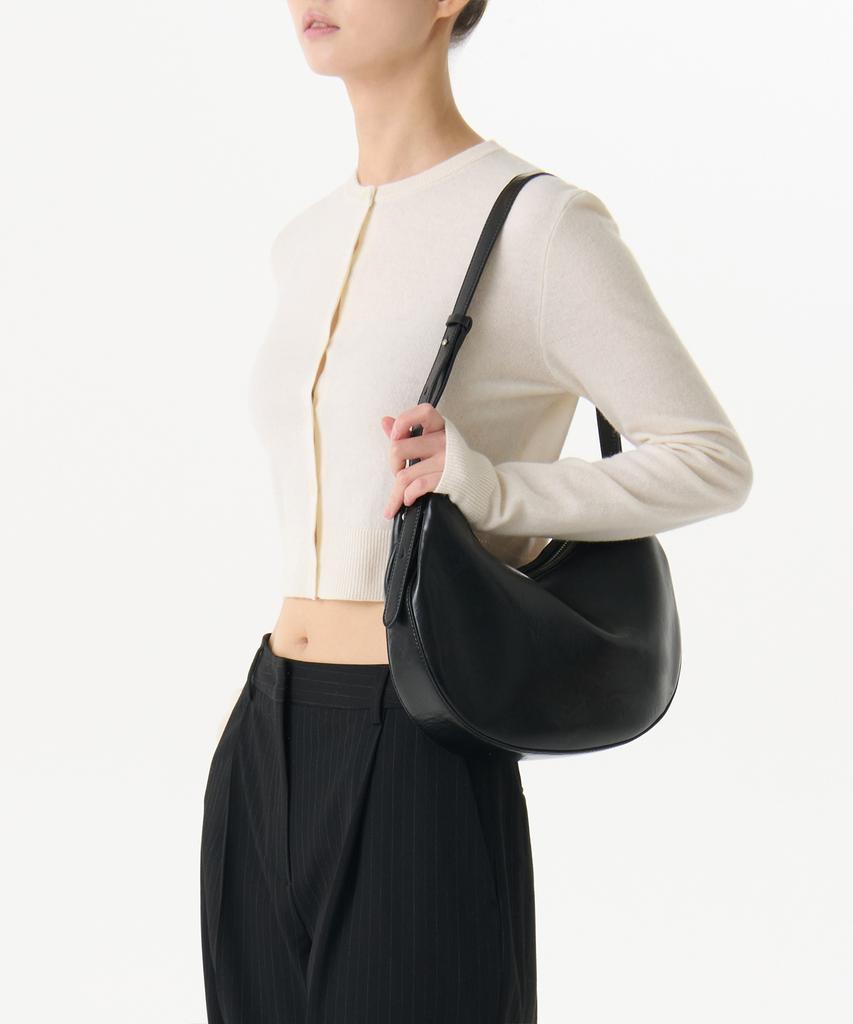 Musinsa Standard Woman Fat Crescent Shoulder Bag [Black]