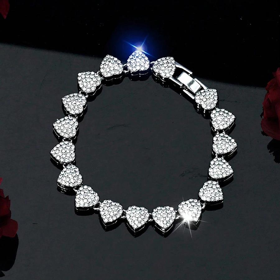 Exquisite Cuban Chain Heart Necklace for Women