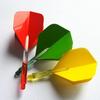 Nationalflaggen Dartflights: Einfarbige Feder-Accessoires.
