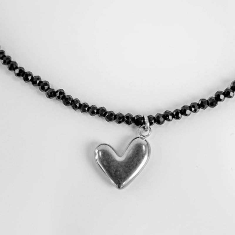 URBANIA Beaded Heart Necklace DDA0051