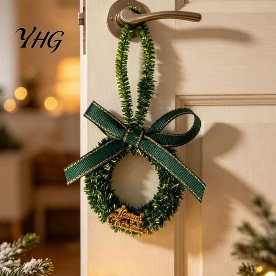 Artificial Wreath with Bow Mini Christmas Ornament, Miniature Bow, Handmade Ornaments Pinecone, Xmas Tree Hanging for Holiday Party Decor