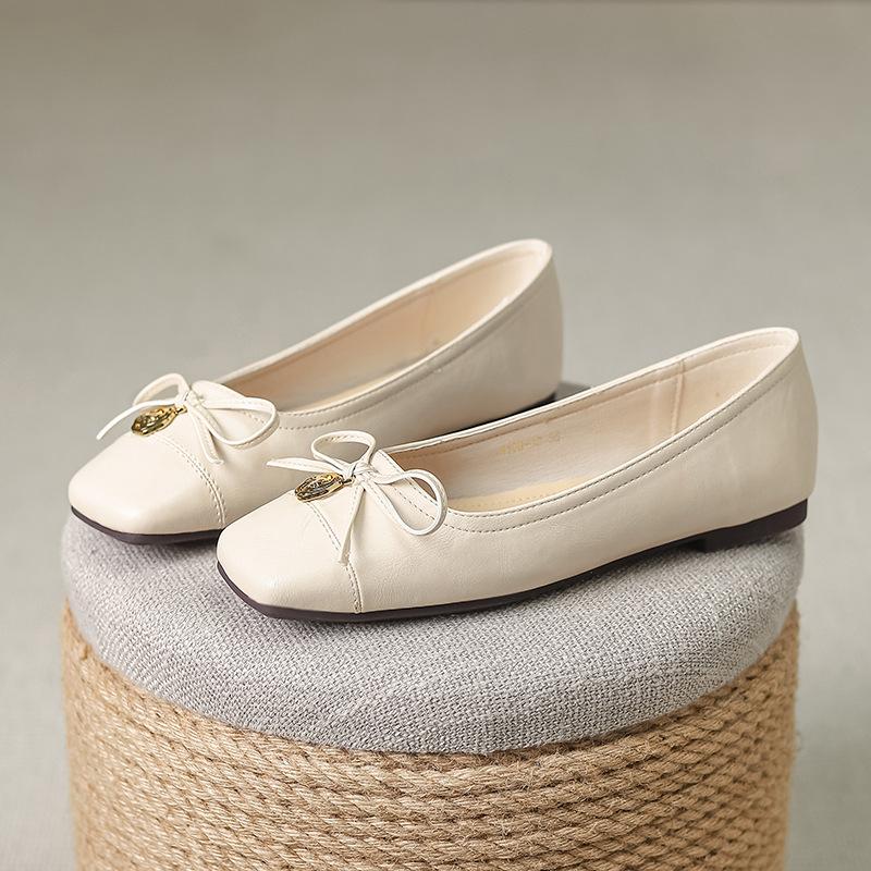 Viereckiger Kopf flacher Mund einzelne Schuhe Damen flache Sohle neue koreanische Version Feenstil Oma-Schuhe weiches Leder weiche Sohle Doudou-Schuhe W108-10