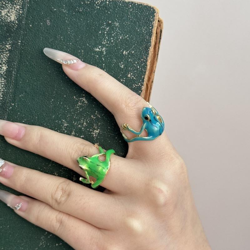 Cute Hip-Hop Frog Adjustable Ring for Women, Unique Animal Design in Green or Blue, Daily Wear Jewelry