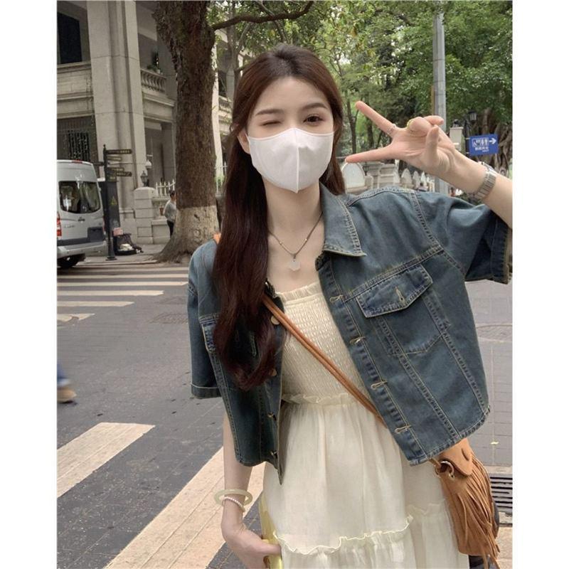 

Women s Retro Distressed Denim Vest Jacket - Spring/Autumn Trendy Loose Fit. L (for 110-125 lbs)