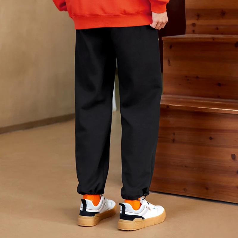 Li Ning X Disney Tigger Print Drawstring Cuffed Knit Sports Pants Men Bottoms Black AKLRG01-1