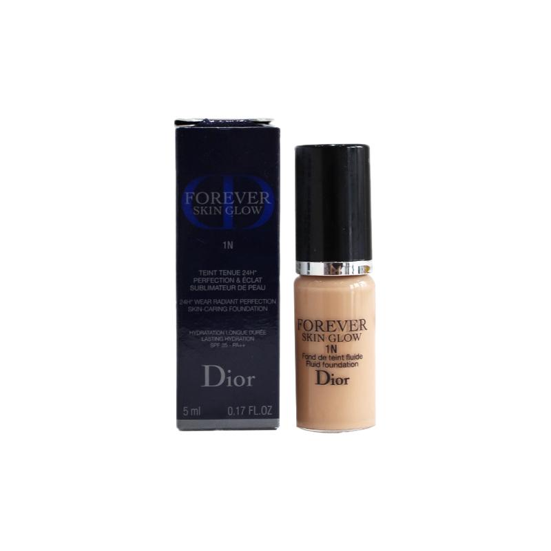 DIOR Foundation #1N Fair complexion, shiny model белый