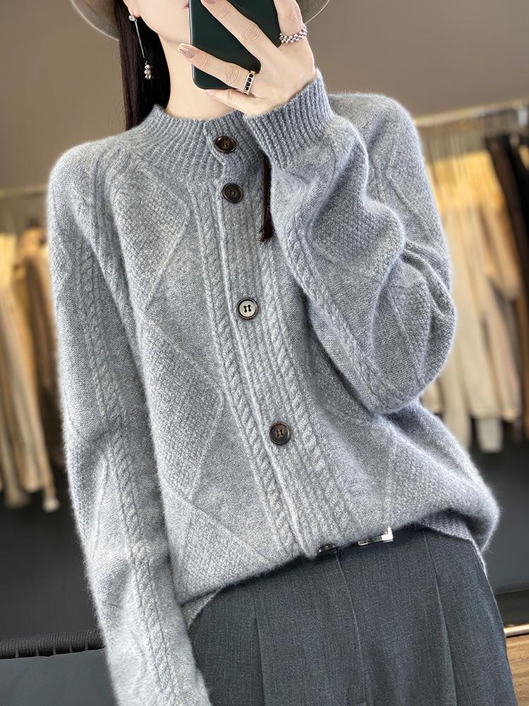 Women's Wool Knit Cardigan - Solid Color Single-Breasted Sweater for Autumn and Winter