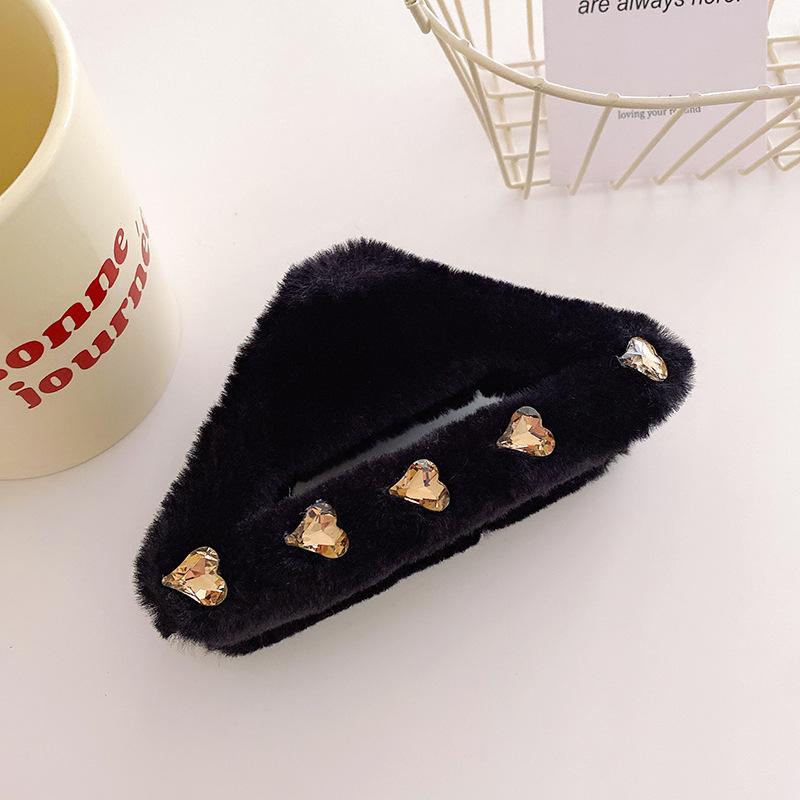 

Plush Versatile Hair Claw Clips With Geometric Design For Trendy Women Fall This TriangleBlack12cm