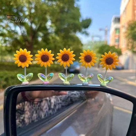 Non Residual Adhesive Ornaments 5Pcs Wobble Sunflower Car Dashboard Decor, Resin Spring Flower Ornament Interior Decoration Flowers with Slip