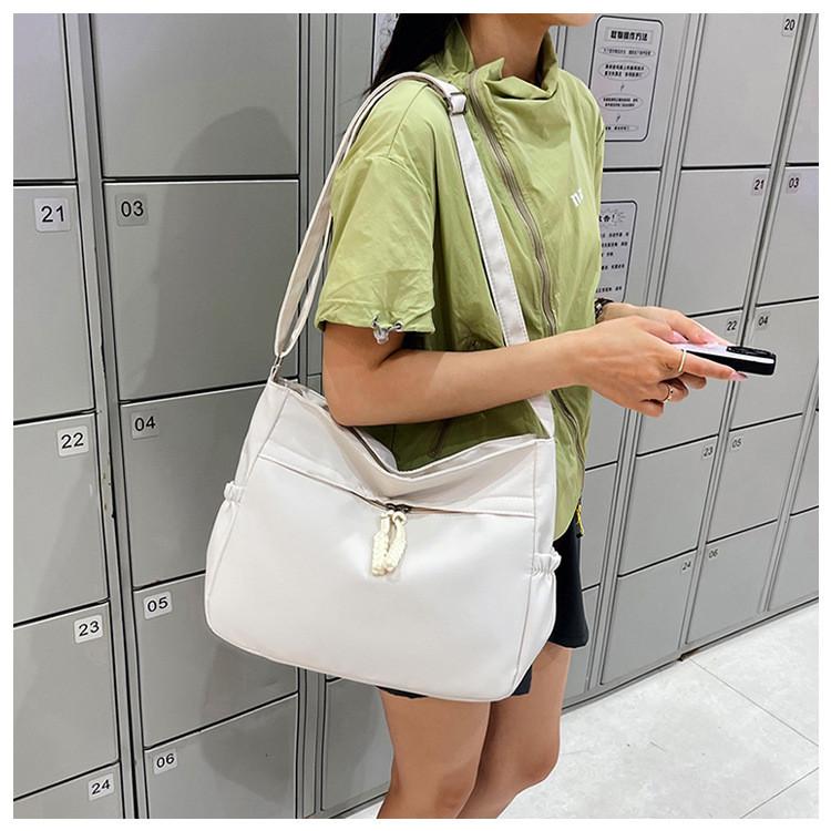 Urban Minimalist Bag With Durable Polyester Material For Daily Use