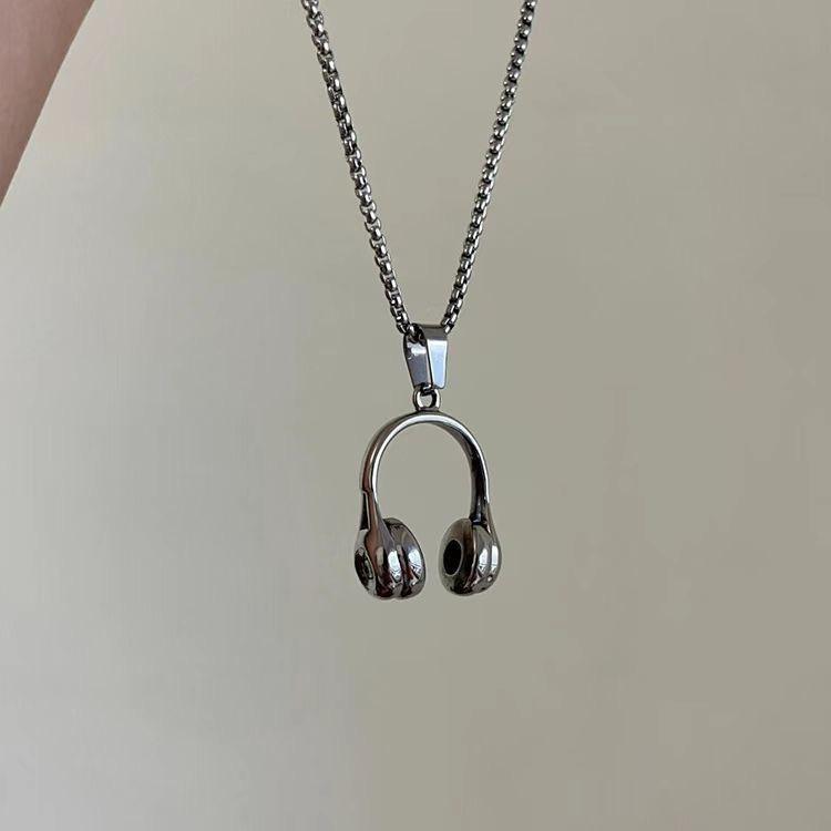 "Yuedong Melody" Retro Earphone Shape Pendant Necklace Trendy Brand Versatile Premium Sense Collarbone Chain