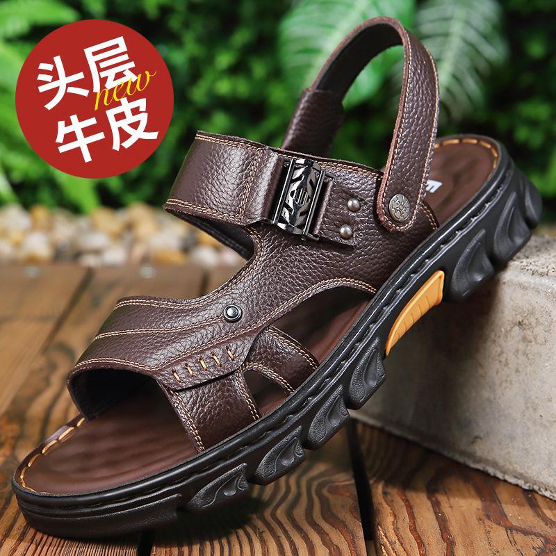 

Сандалии мужские летние 2024 года, новые повседневные пляжные туфли из коровьей кожи первого слоя, мягкая подошва, нескользящие, двойного назначения, классные тапочки для среднего возраста 38