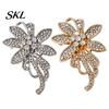 Anti-oxidation Brooch Pin, 3D Flower Design with Sparkling Rhinestones, Lapel Pin Strong Buckle Badge for Coats Shirts Bags Accessories Non-fading