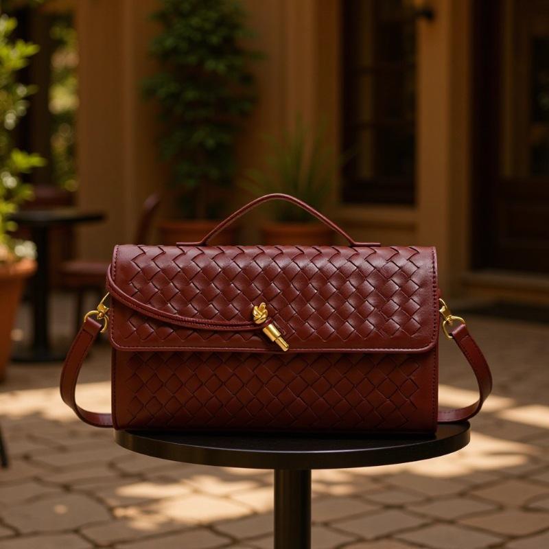 

Trendy Handmade Woven Crossbody Evening Bag - Fashionable Accordion Handbag 30.5CM x 4CM x 12.5CM бордовий