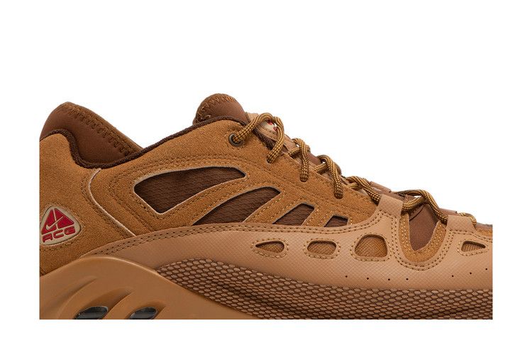 Nike ACG Air Exploraid Flax Cacao Wow Light British Tan Gym Red