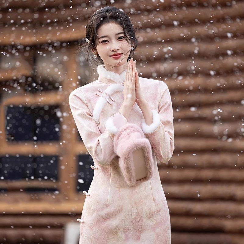 Pink Velvet Thickened Winter Clothing National Style Chinese Long-sleeved Cheongsam Improved Young Female Retro Slim Winter