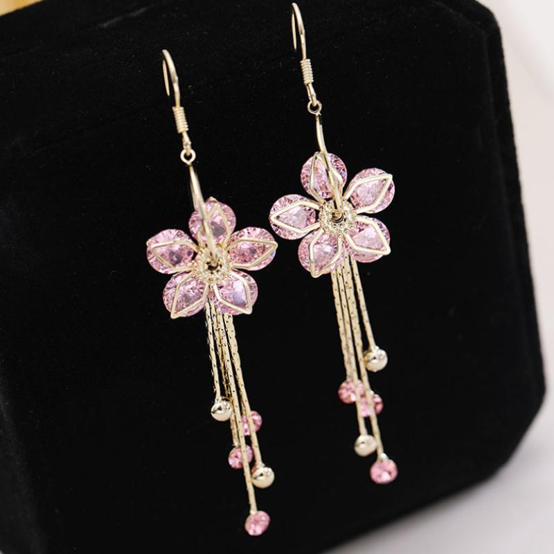 1 Pair European and American Fashion New Super Flash Flower Earrings