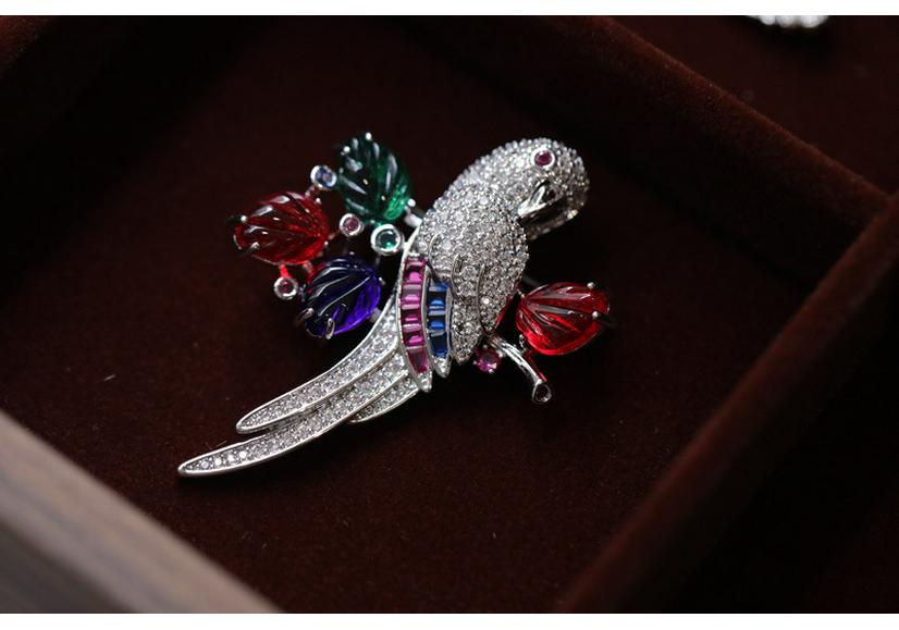 Bo Xin Yun Chinese Cloisonné Swallow Brooch: Elegant, Stylish, Luxurious Pin for Women