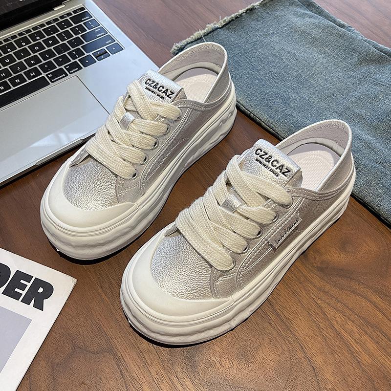 

Two shoes for women in summer 2025, new board shoes, non-slip casual sports ins breathable leather surface, small white shoes with a sense of steppi 40