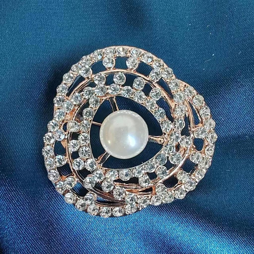 Barokk Retro Brosje: Elegant high-end corsage og smykketilbehør