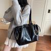 Large Capacity Women Shoulder Bag Fashion Versatile PU Leather Folded Drawstring Underarm Bag Texture Office Commuter Tote Bag CLE