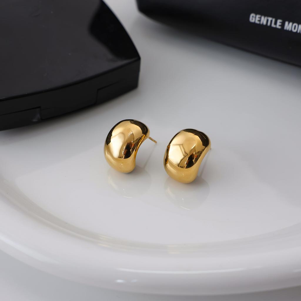 Youthway Glossy C-Circle Stud Earrings Stainless Steel With  Gold Color Plating Simple And Elegant Women Stud Earrings