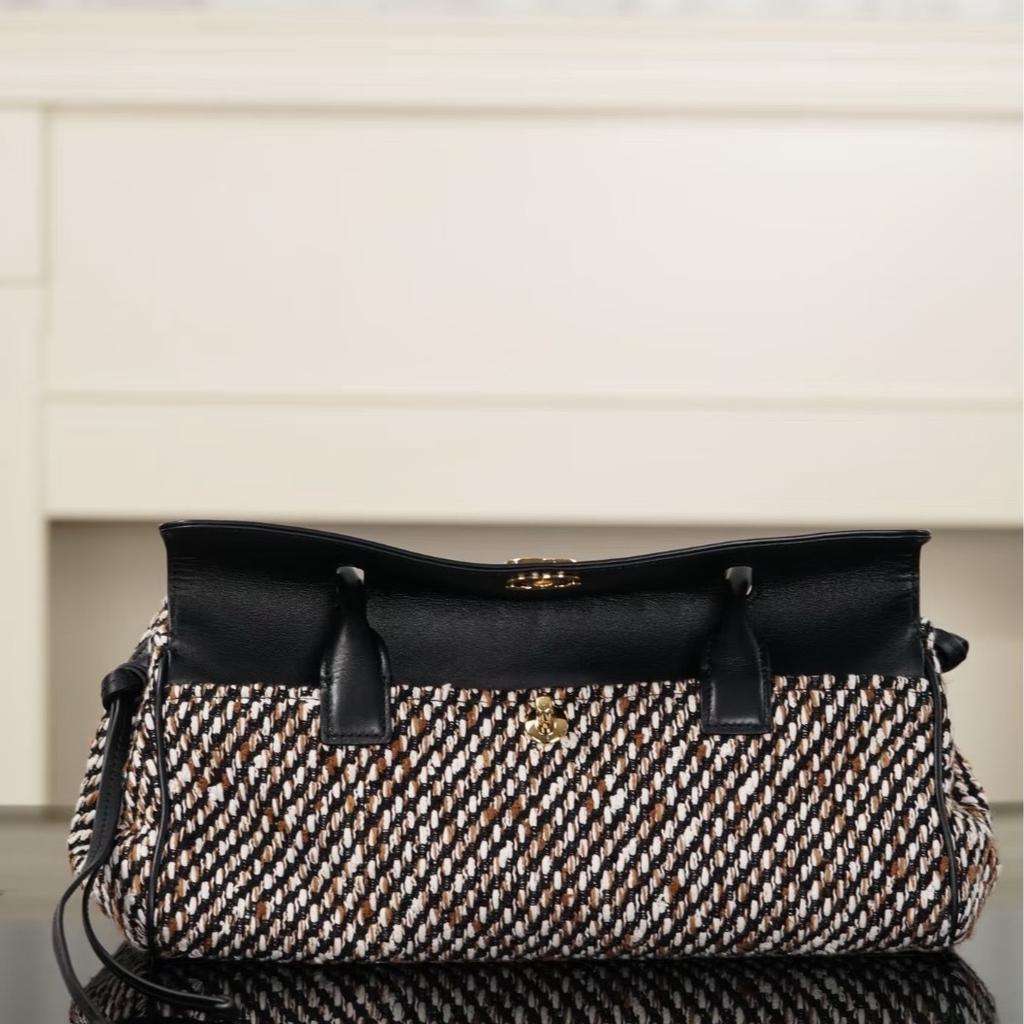Instagram Influencer Style Diamond Checkered Large-capacity Shoulder Bag Commuting Versatile Handbag, New Women's Bag