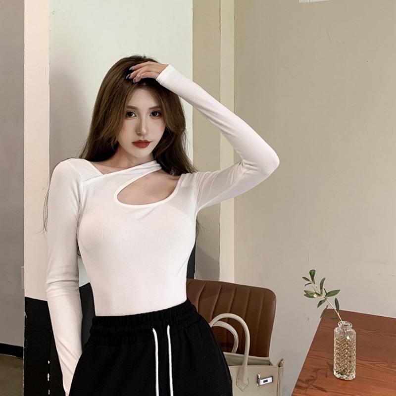 Slim Fit Neck Hanging Long Sleeved T-shirt Top