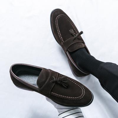 High Quality Men's Cow Suede Comfortable Loafers Spring /Autumn Fashion Brand Men's Pointed Soft Sole Tassel Party Dance Shoes