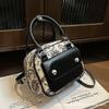 New Trendy Portable Small Square Bag Fashionable Versatile Shoulder Messenger Bag Large Capacity Light Commuter Bag Women