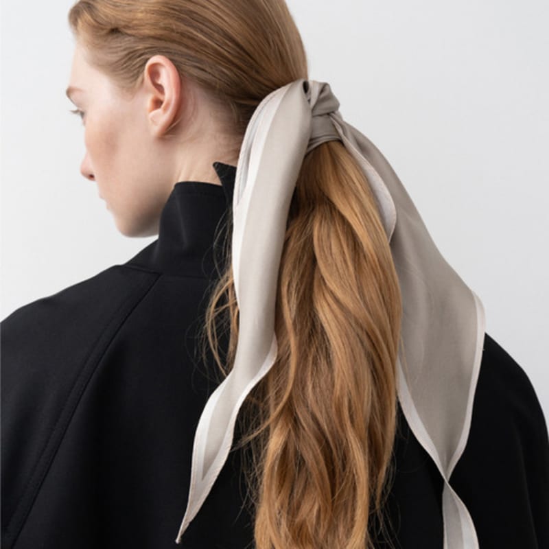 

Saint Luxure Brin Petite Rhombus Scarf (6 COLORS) Khaki