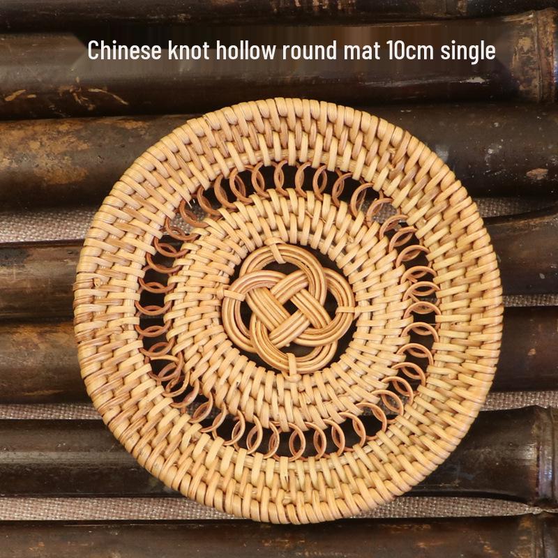 Hand-Woven Rattan Coaster & Non-Slip Table Mat Set: Heat-Resistant Placemats for Water Cups, Teapots, Bowls, Plates & Dining Tables.
