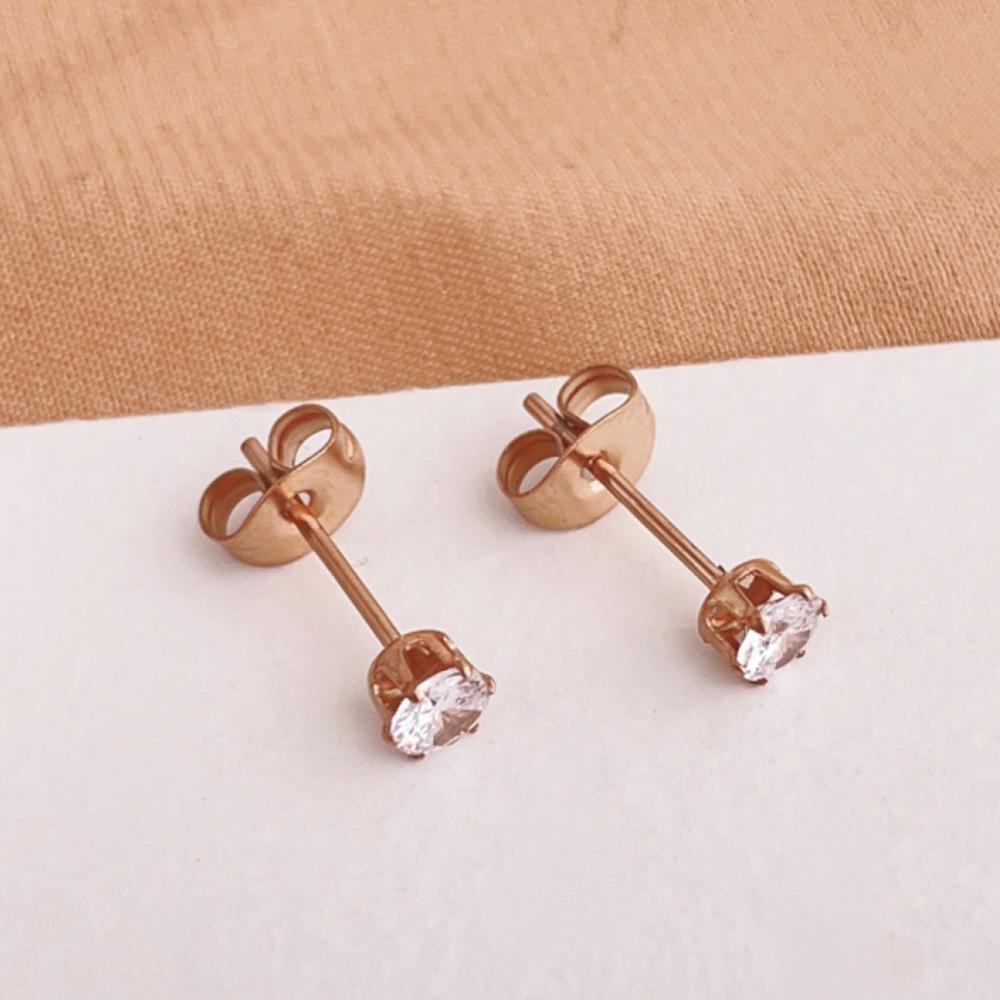 Super flash zircon temperament stud earrings, simple single diamond titanium steel earrings, women's niche two-color optional gifts