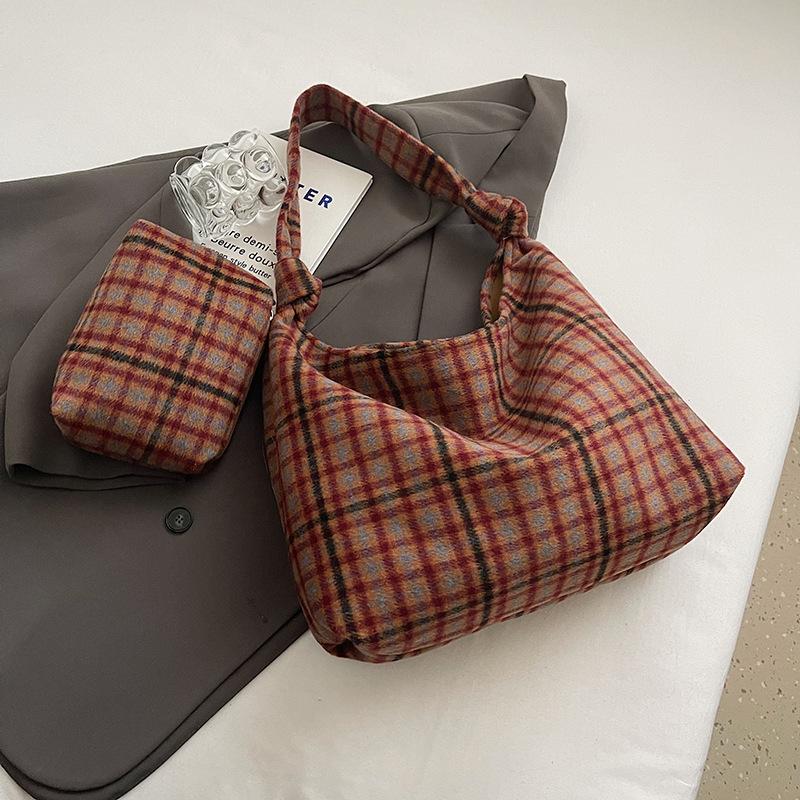 Winter new fashion dumpling bag versatile casual shoulder versatile women's bag