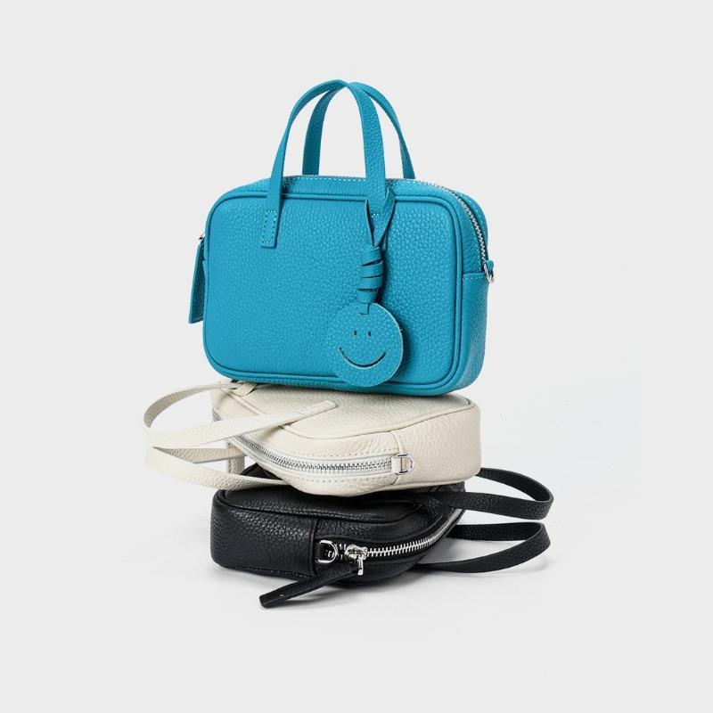 

Small Square Bag High-quality Genuine Leather Crossbody Mobile Phone Bag Fashionable Commuting Hand-held Small Bag чорний