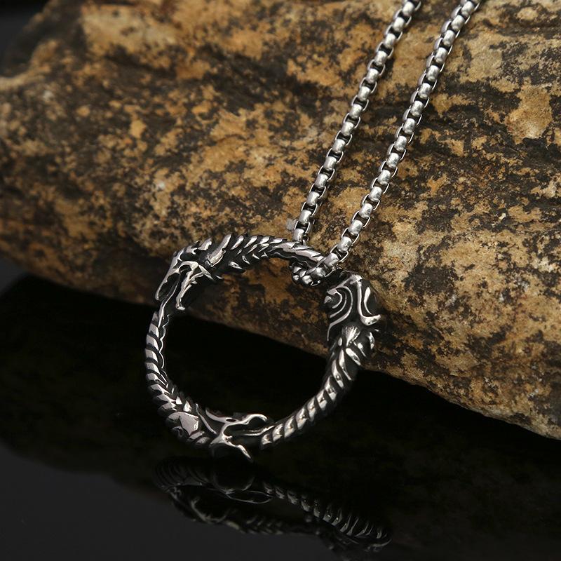 European and American Titanium Steel Necklace Does Not Fade Men's Wolf Head Faucet Connection Stainless Steel Pendant Retro Ring Jewelry