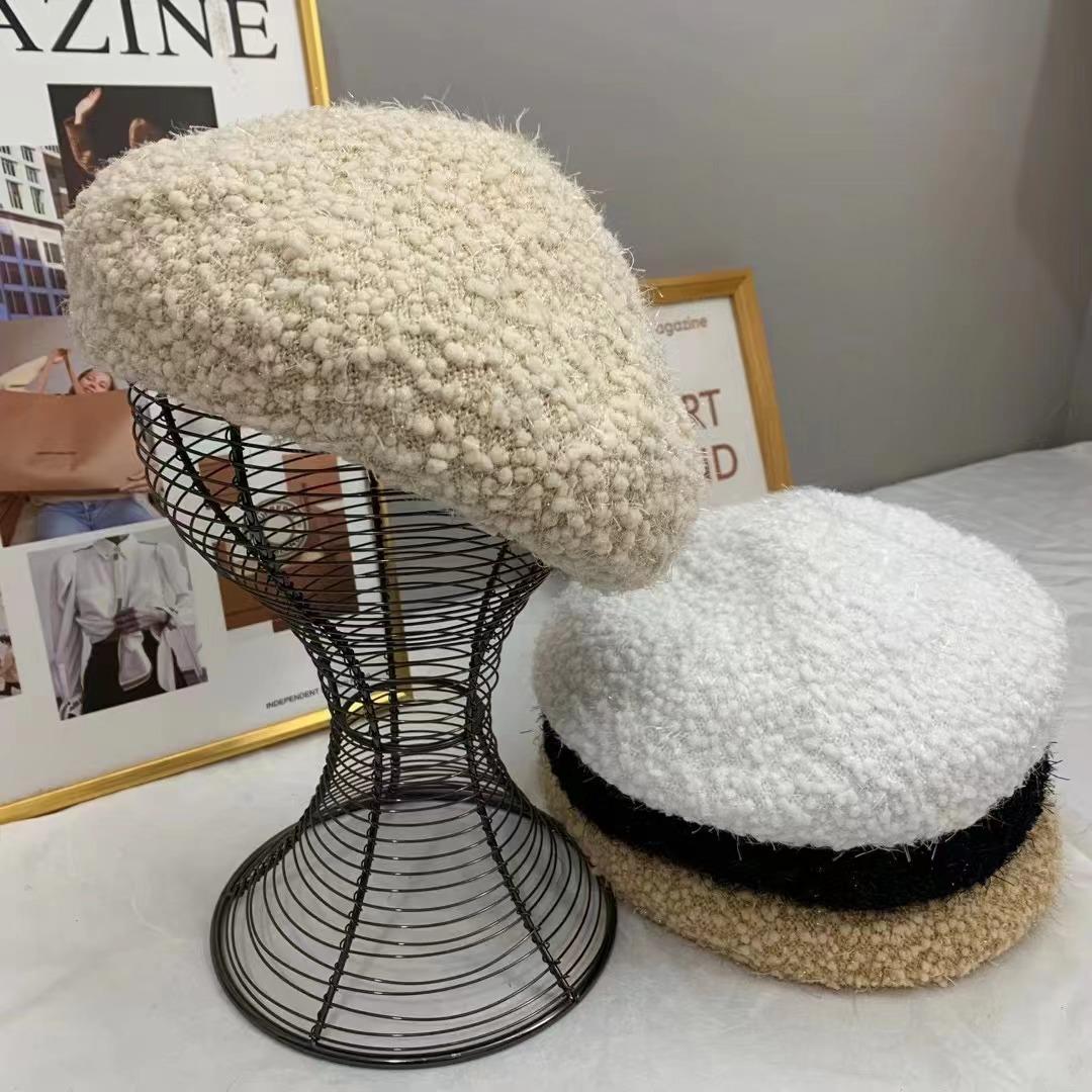 

Beret female retro autumn and winter versatile painter hat plush warm cute winter bud hat tide Adult average size чорний