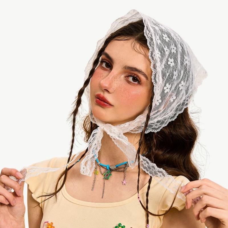 Lace lace elegant temperament Lace female flowers white sweet triangle scarf light breathable ribbon art travel photo