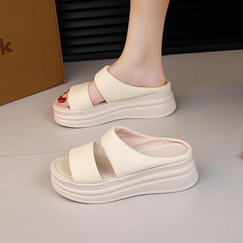 New Soft Leather Comfortable Cool Slippers Pregnant Women Platform Slippers Women Summer Wear Casual Beach Sandals One-word Drag