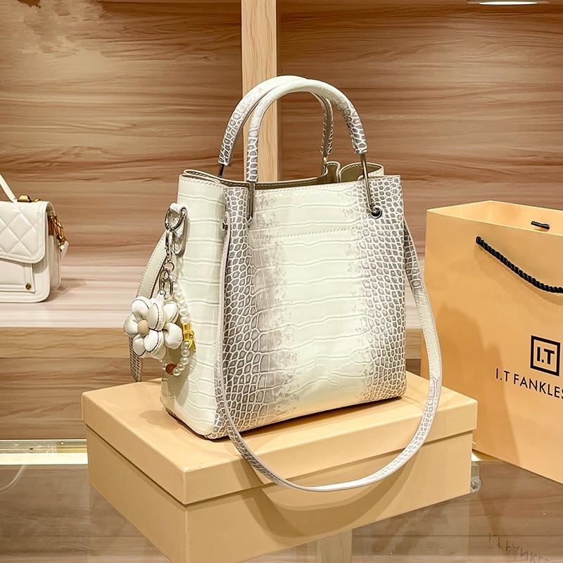 Genuine Leather Women's Bag 2025 New Portable Bucket Bag Women's Handbags Large Capacity Single Shoulder Crossbody Bags